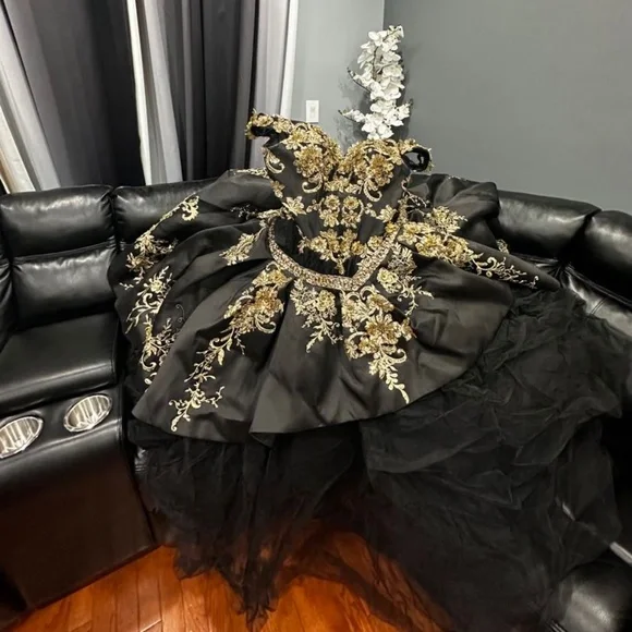 quince dresses black and gold Off-Shoulder Ball Gown Quinceanera Dress main image 1